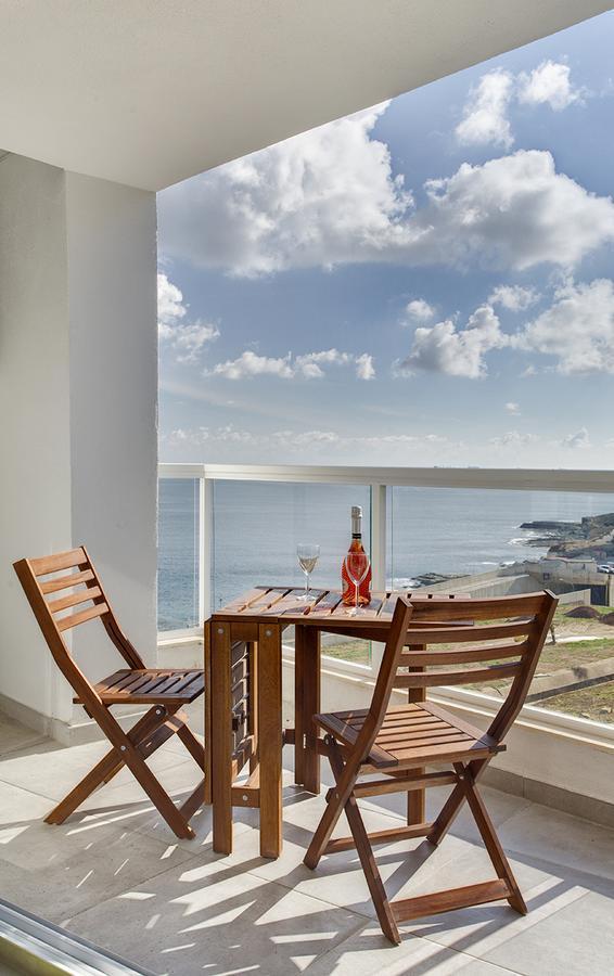 Marvellous Seafront Apartment Сліма Екстер'єр фото